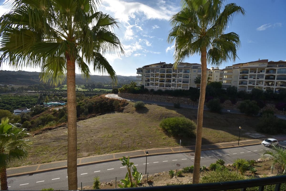 2 bedroom Apartment for sale in La Cala Hills with pool garage - € 340,000 (Ref: 10071603)