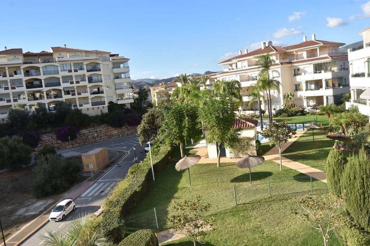 2 bedroom Apartment for sale in La Cala Hills with pool garage - € 340,000 (Ref: 10071603)