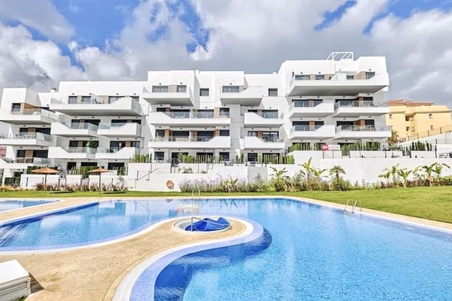 Apartamento de 2 habitaciones en Villamartin, Orihuela en venta con piscina garaje - 269.000 € (Ref: 10071606)