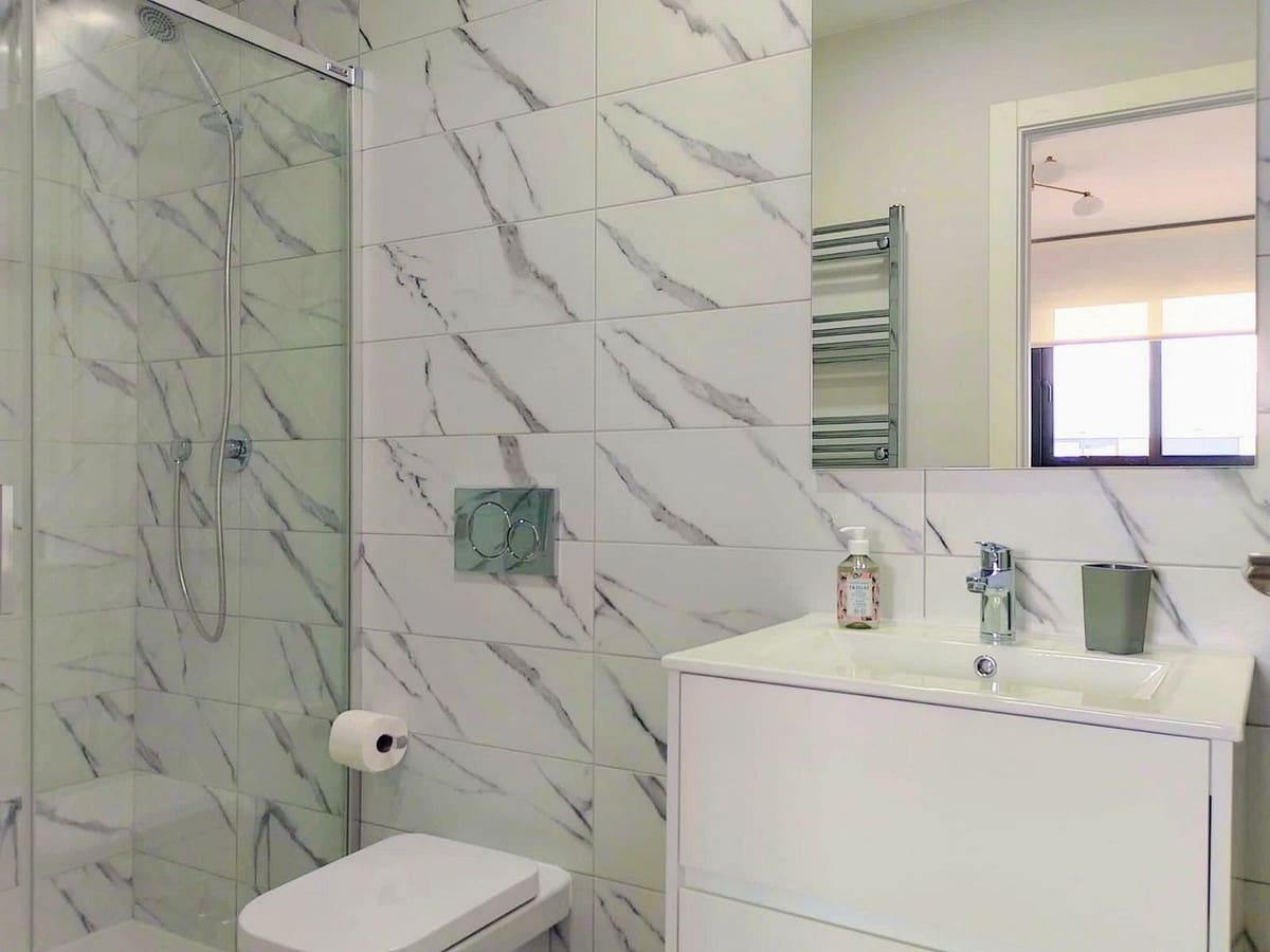 Apartamento de 2 habitaciones en Villamartin en venta con piscina garaje - 269.000 € (Ref: 10071606)