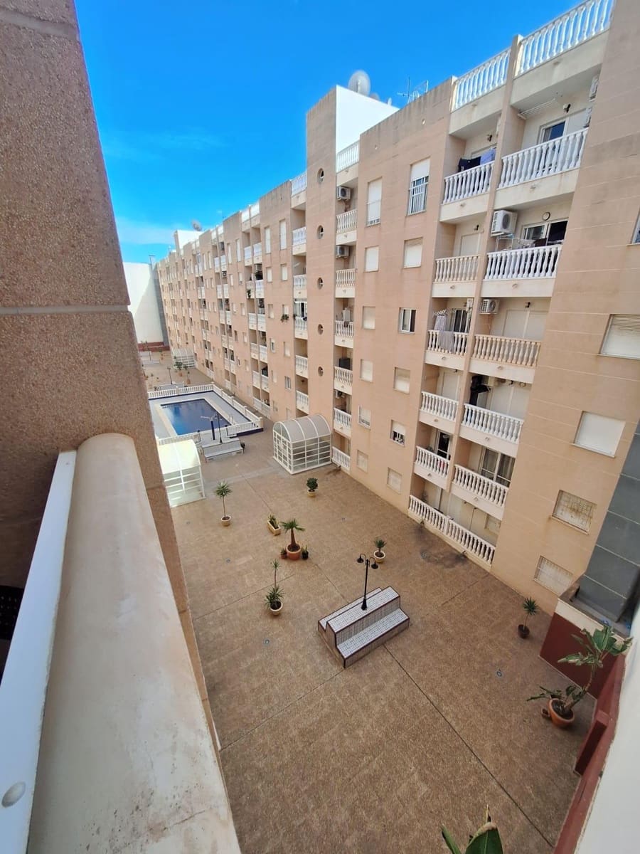 3 camera da letto Appartamento in vendita in Torrevieja con piscina - 190.000 € (Rif: 10071691)