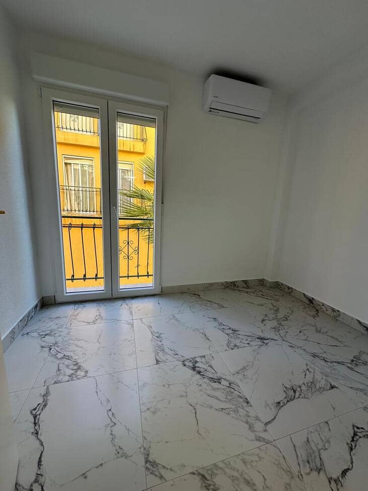3 Zimmer Strandapartment zu verkaufen in Torrevieja - 179.950 € (Ref: 10071694)