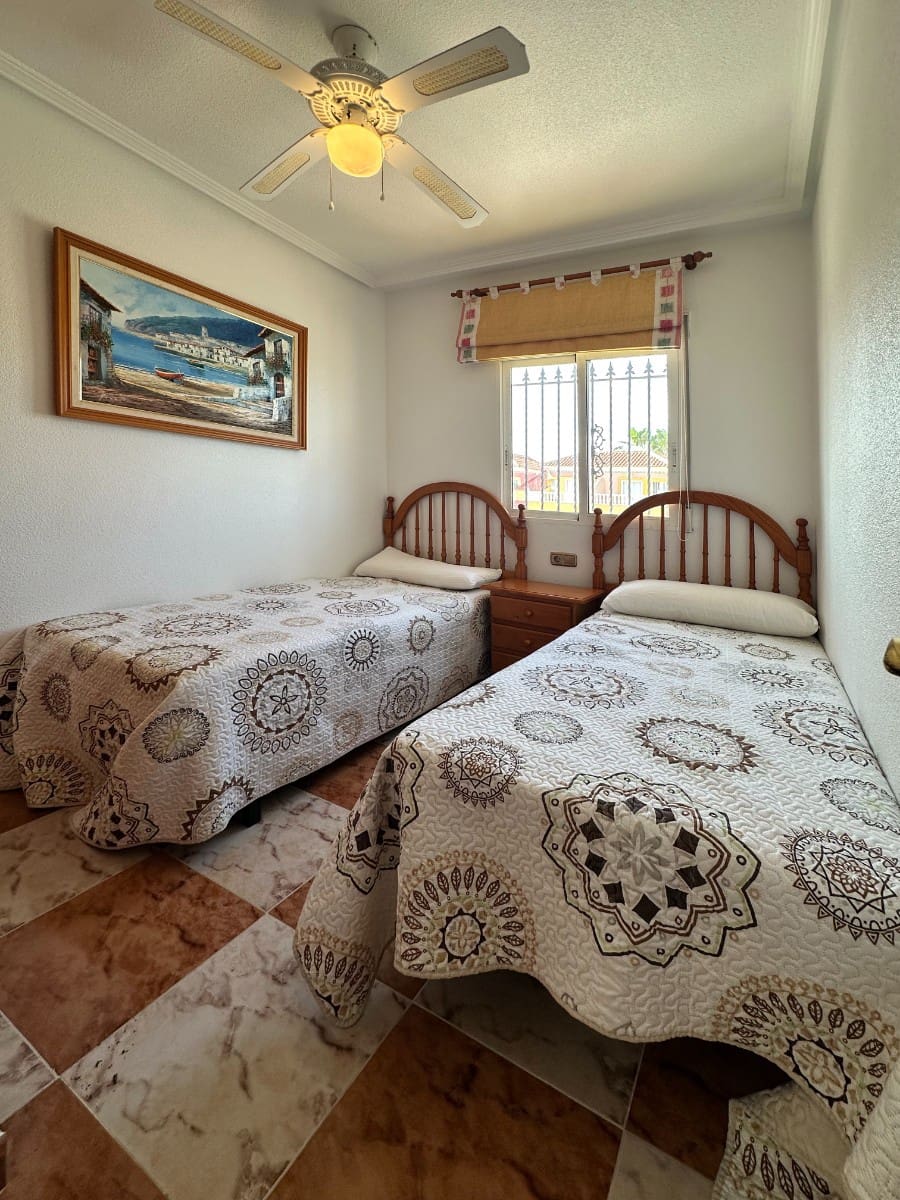 2 soveværelse Byhus til salg i Orihuela Costa med swimmingpool garage - € 230.000 (Ref: 10077412)