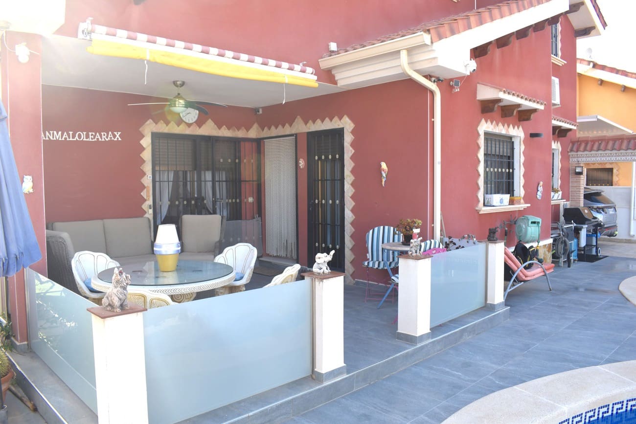 3 soveværelse Villa til salg i El Raso med swimmingpool garage - € 378.000 (Ref: 10077427)