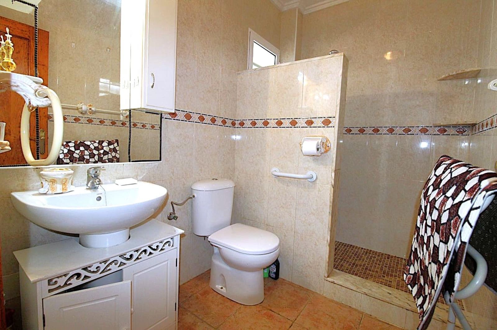 3 Zimmer Villa zu verkaufen in San Miguel de Salinas mit Pool - 299.900 € (Ref: 10077434)