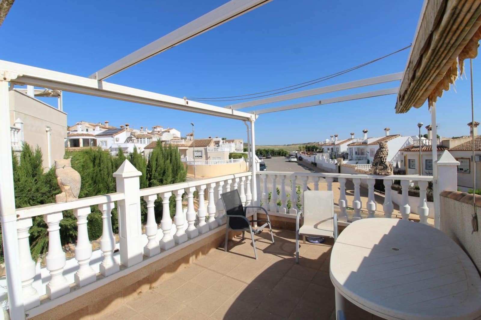 3 Zimmer Villa zu verkaufen in San Miguel de Salinas mit Pool - 299.900 € (Ref: 10077434)