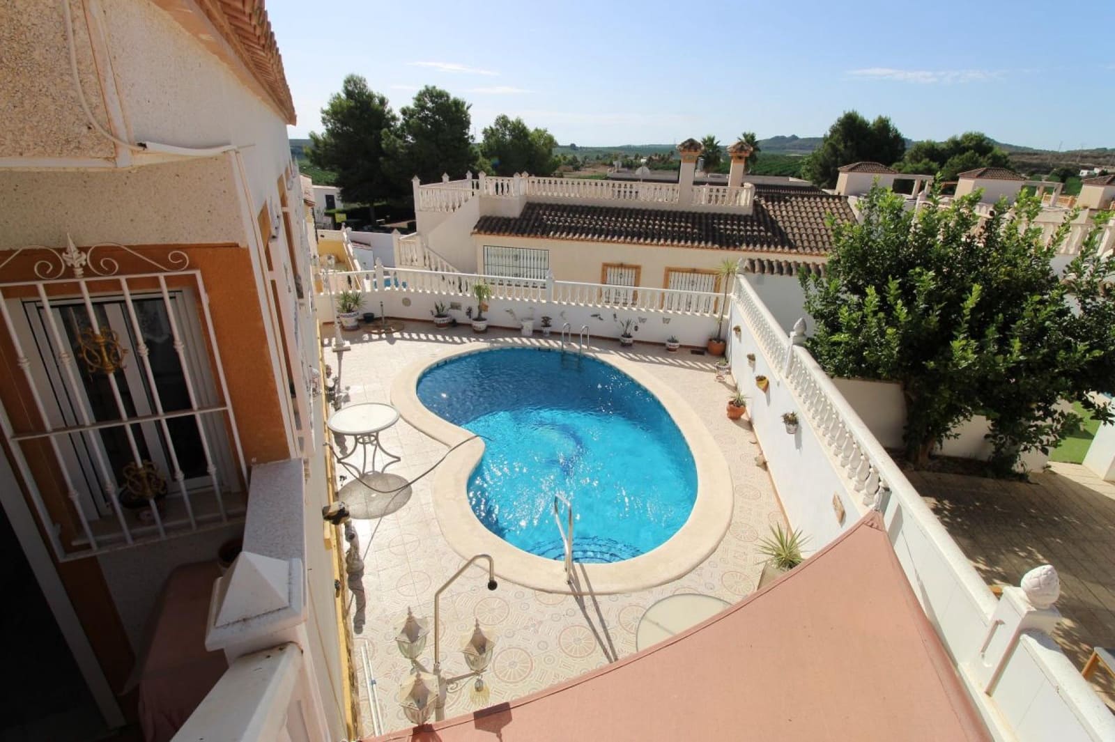 3 Zimmer Villa zu verkaufen in San Miguel de Salinas mit Pool - 299.900 € (Ref: 10077434)