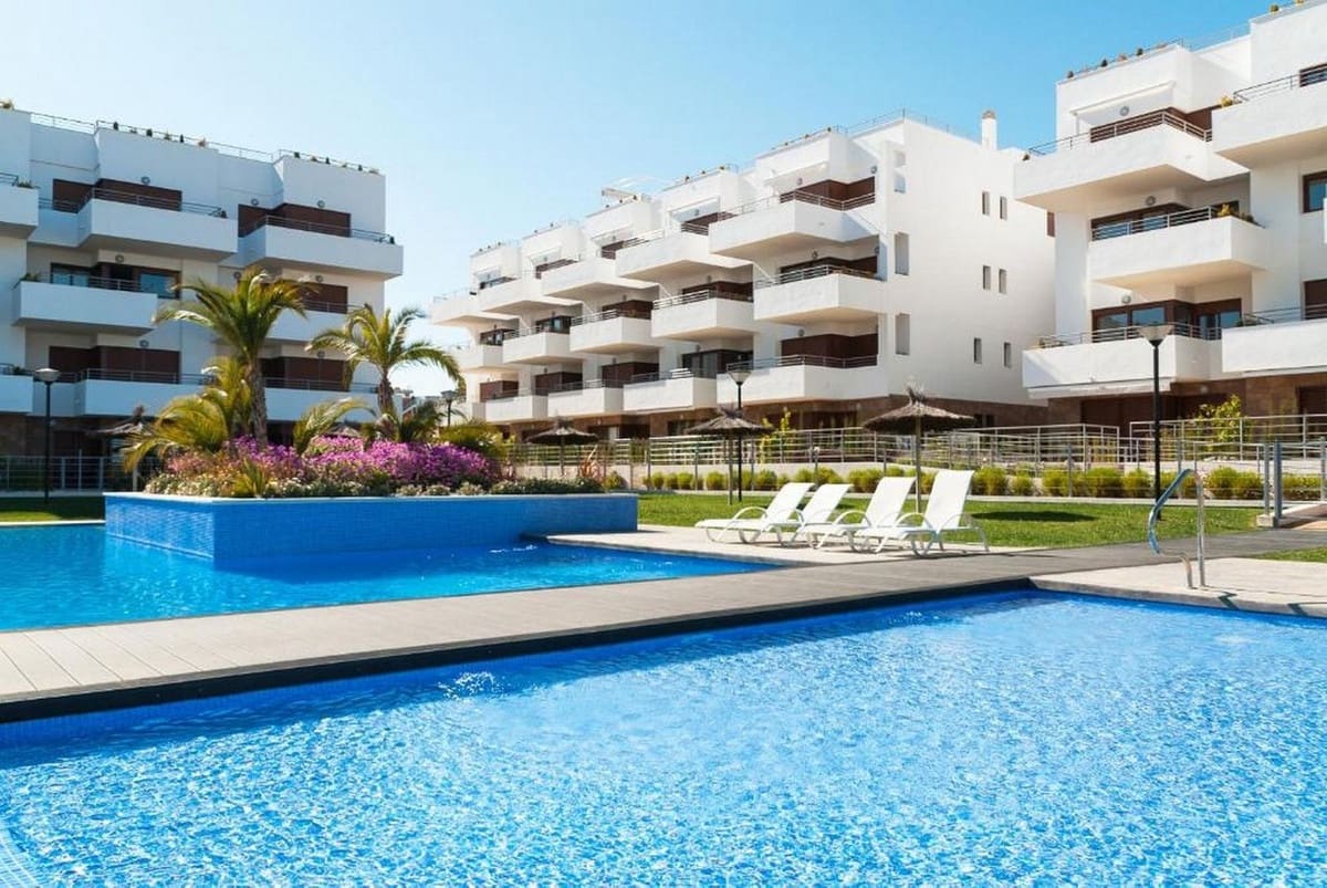 2 sovrum Lägenhet till salu i Orihuela Costa med pool garage - 236 000 € (Ref: 10077471)