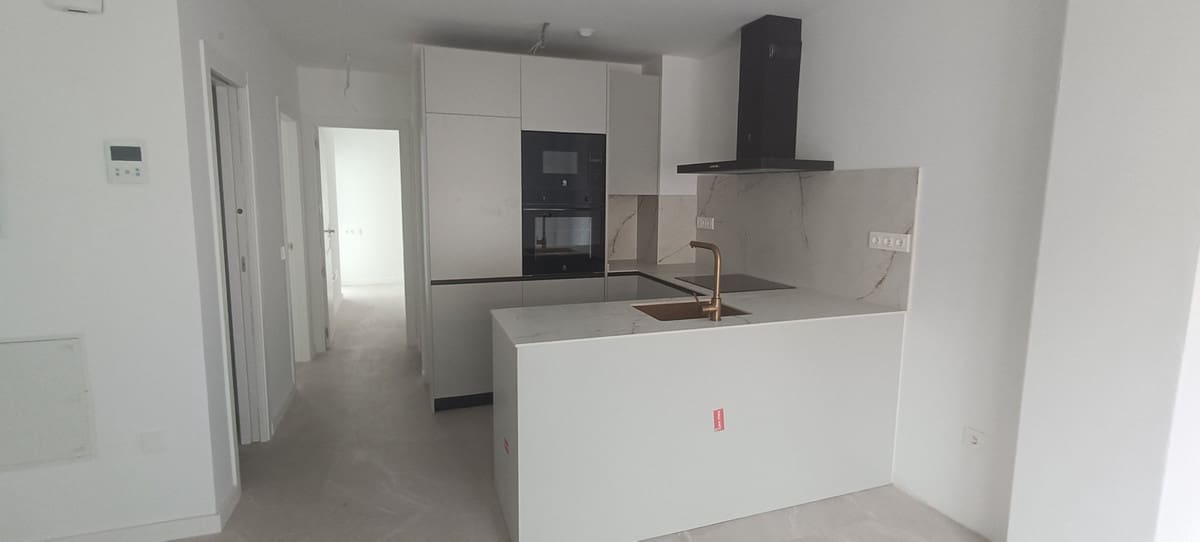 2 makuuhuone Huoneisto myytävänä paikassa Fuengirola - 370 000 € (Ref: 10082640)