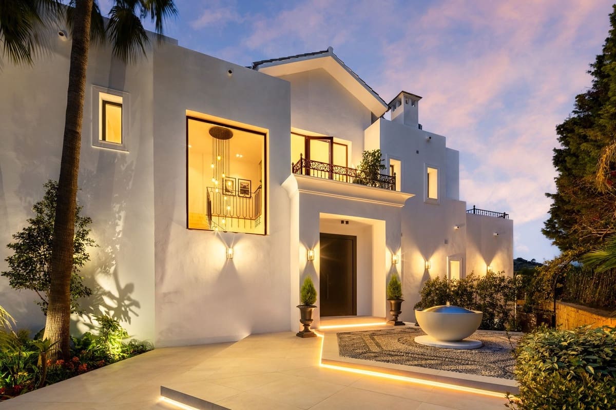 5 bedroom Villa for sale in Los Arqueros - € 5,495,000 (Ref: 10082663)