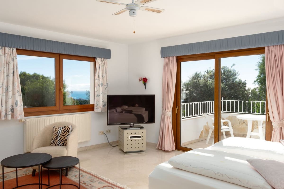 5 sypialnia Willa na sprzedaż w Mijas z basenem garażem - 1 499 000 € (Ref: 10082673)