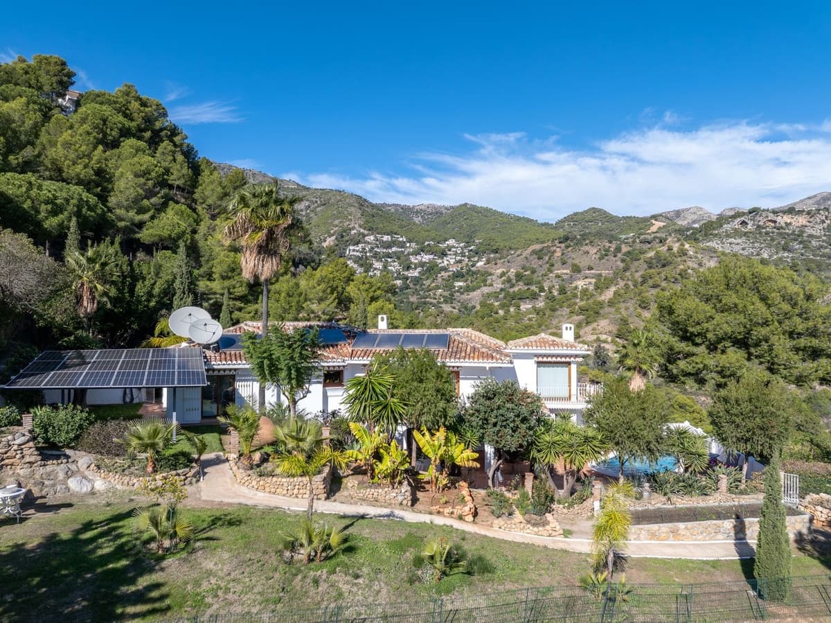 5 sypialnia Willa na sprzedaż w Mijas z basenem garażem - 1 499 000 € (Ref: 10082673)