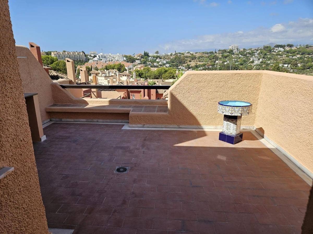 3 sovrum Lägenhet till salu i Marbella med pool - 850 000 € (Ref: 10082691)