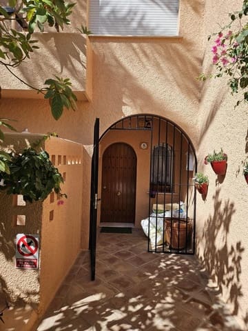3 sovrum Lägenhet till salu i La Dama de Noche - La Alzambra, Marbella med pool - 850 000 € (Ref: 10082691)