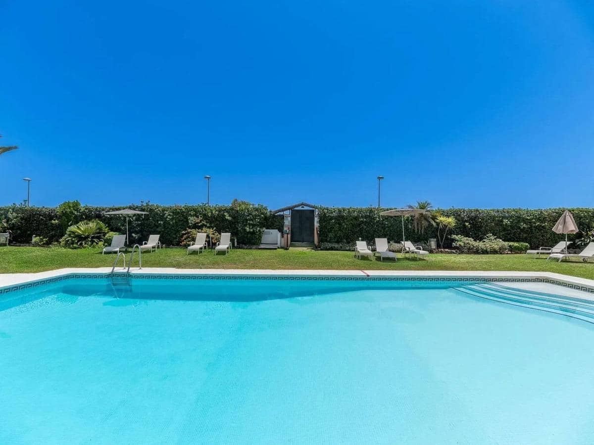 2 soveværelse Lejlighed til salg i Marbella med swimmingpool - € 1.100.000 (Ref: 10082692)