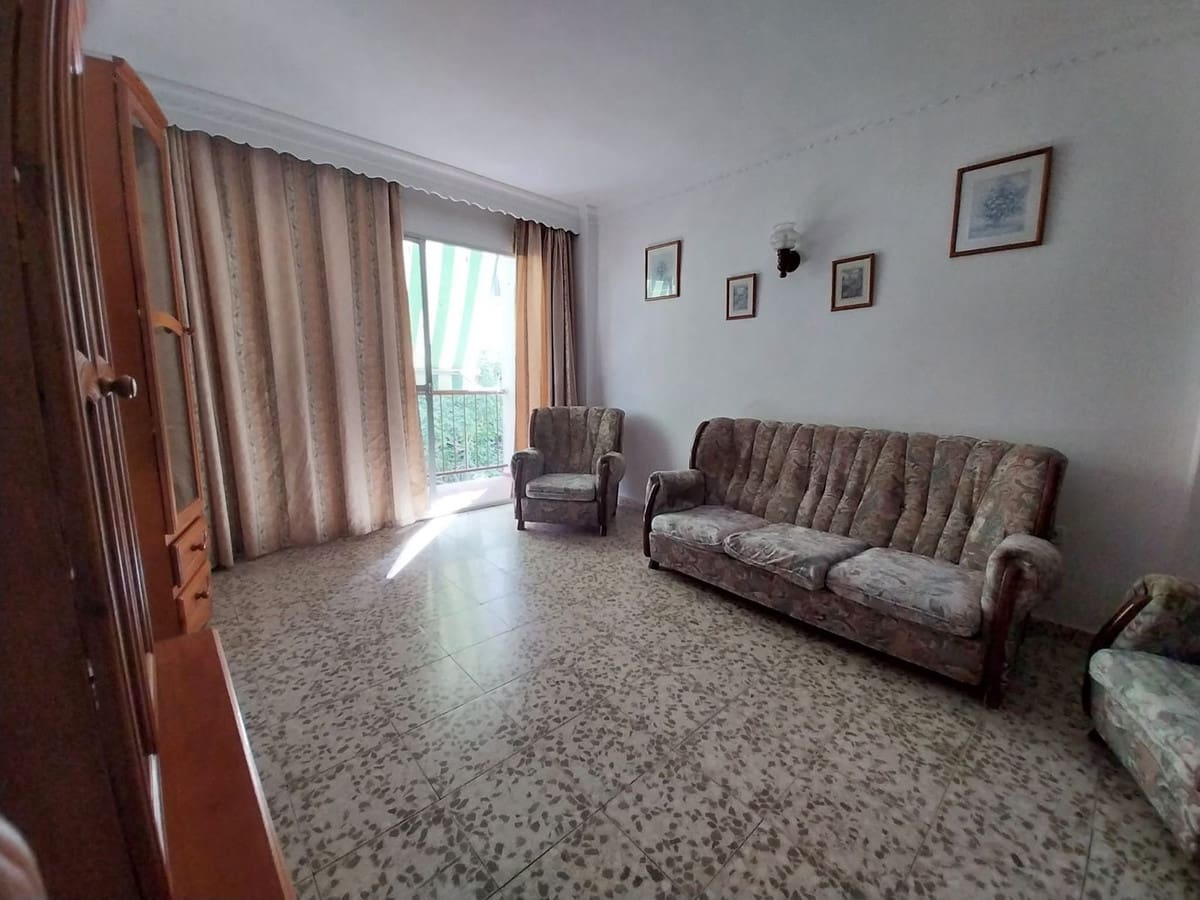 3 bedroom Apartment for sale in Estepona - € 315,000 (Ref: 10082701)