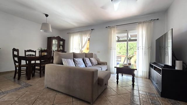3 soveværelse Semi-Rækkehus til salg i Seghers, Estepona med swimmingpool - € 570.000 (Ref: 10082723)