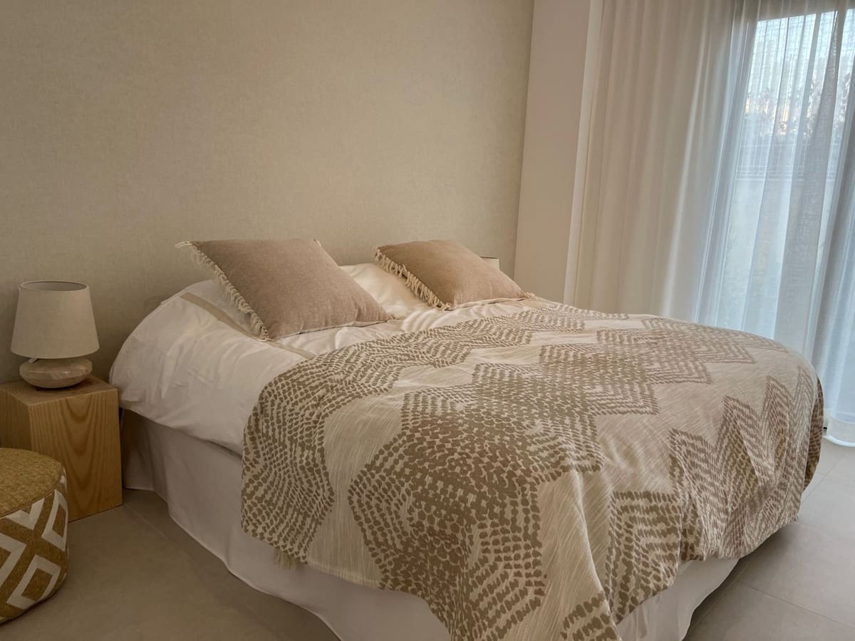 4 sypialnia Apartament na sprzedaż w Estepona - 895 000 € (Ref: 10082729)