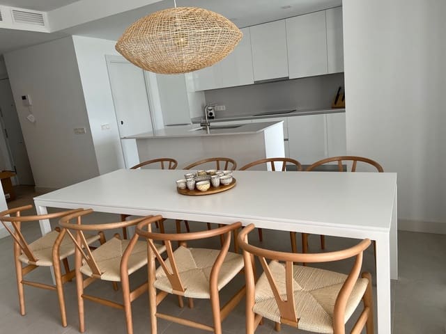 4 sypialnia Apartament na sprzedaż w Zona Calvario, Estepona - 895 000 € (Ref: 10082729)