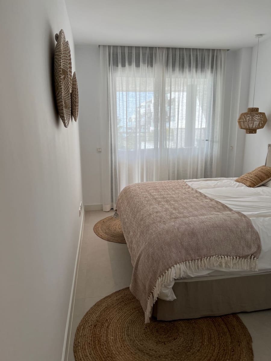 4 sypialnia Apartament na sprzedaż w Estepona - 895 000 € (Ref: 10082729)