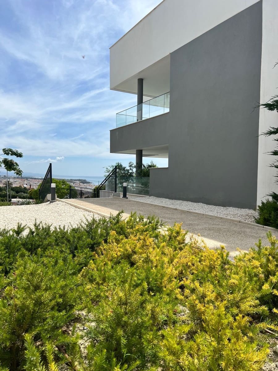 4 sypialnia Apartament na sprzedaż w Estepona - 895 000 € (Ref: 10082729)
