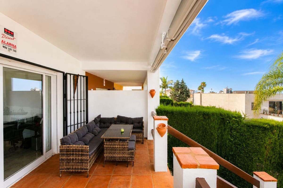 3 soverom Hus til salgs i Marbella med svømmebasseng garasje - € 875 000 (Ref: 10082738)