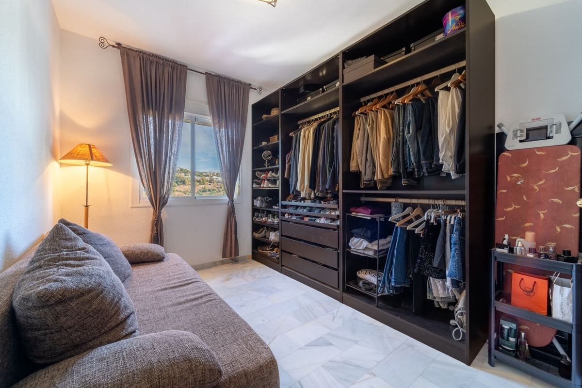 3 soverom Hus til salgs i Marbella med svømmebasseng garasje - € 875 000 (Ref: 10082738)