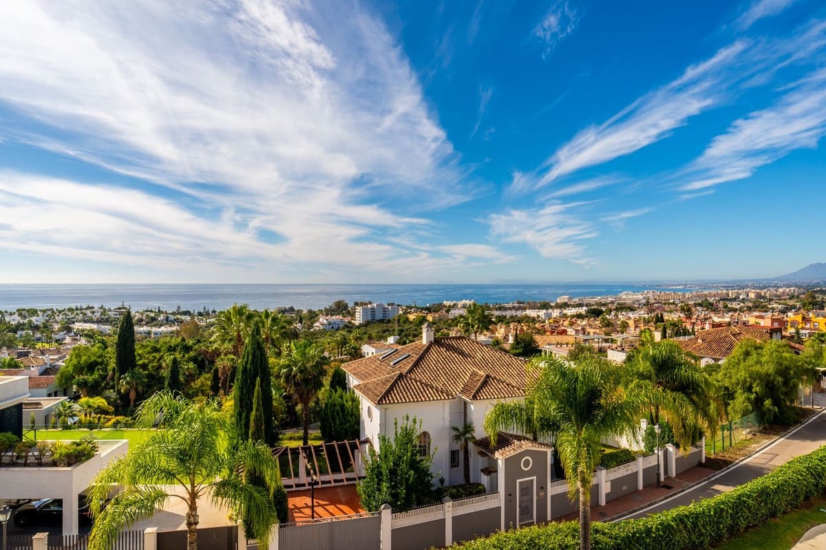 3 soverom Hus til salgs i Marbella med svømmebasseng garasje - € 875 000 (Ref: 10082738)