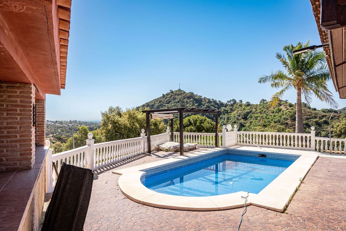 3 sypialnia Finka/Dom wiejski na sprzedaż w Estepona z garażem - 550 000 € (Ref: 10082756)