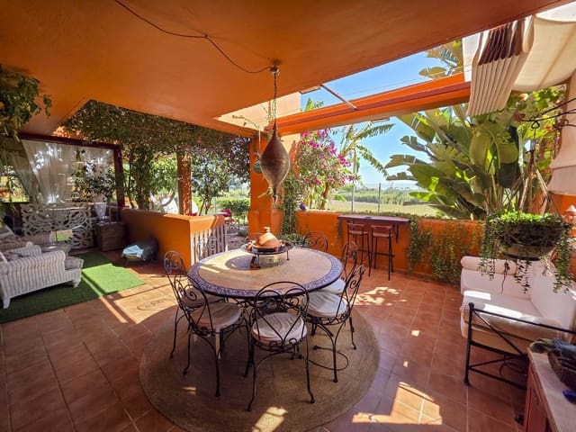3 soveværelse Lejlighed til salg i La Duquesa / Puerto de la Duquesa, Manilva - € 499.000 (Ref: 10082777)