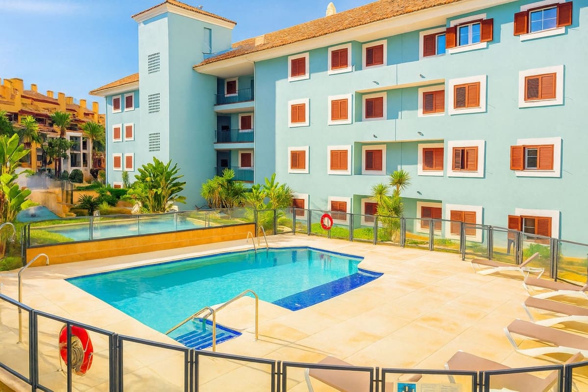 3 quarto Apartamento para venda em Sotogrande - 680 000 € (Ref: 10082780)