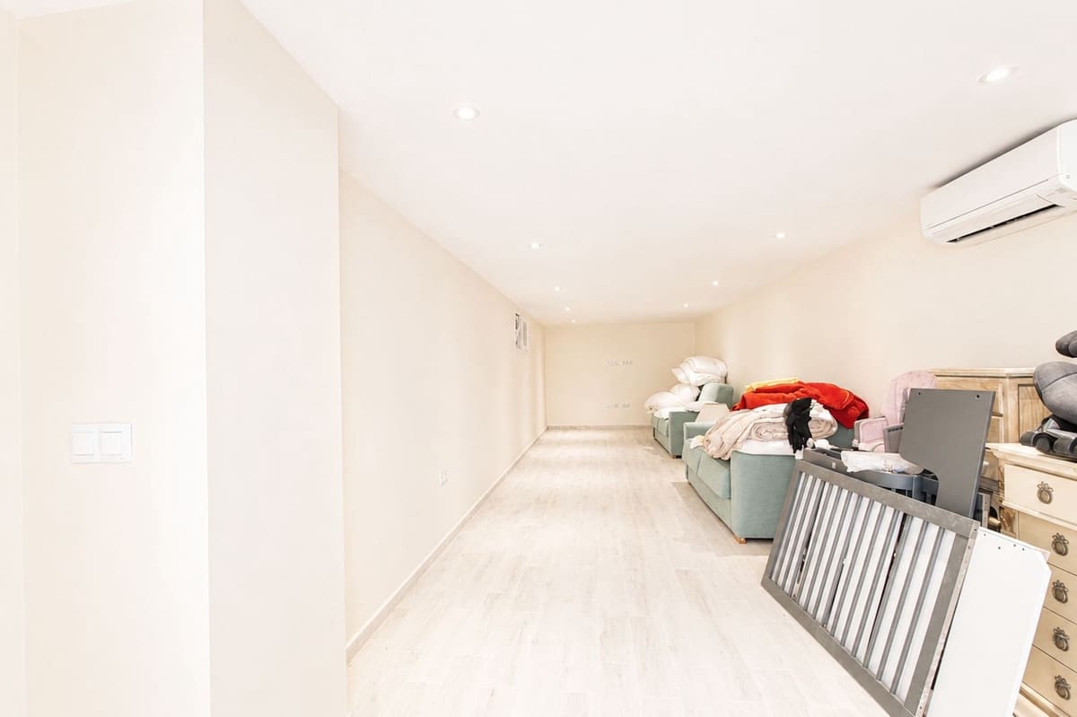 4 slaapkamer Villa te koop in Elviria met zwembad garage - € 1.500.000 (Ref: 10082827)