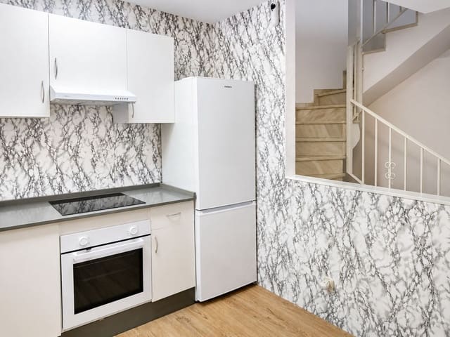 3 soveværelse Byhus til salg i San Luis de Sabinillas, Manilva med swimmingpool - € 325.000 (Ref: 10082853)
