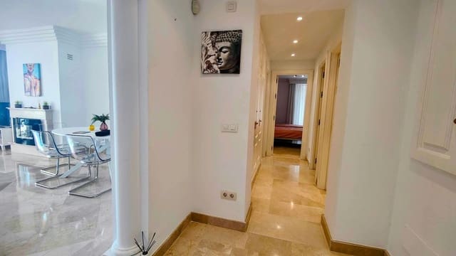 Apartamento de 3 habitaciones en Bahia de Casares, Casares en venta con piscina garaje - 450.000 € (Ref: 10082854)