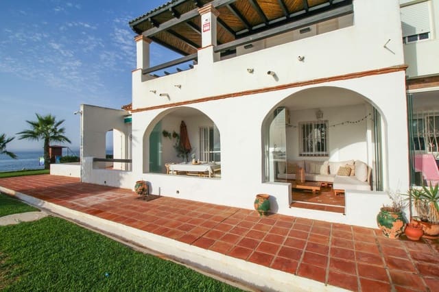 2 slaapkamer Appartement te koop in Calahonda, Mijas met garage - € 575.000 (Ref: 10082860)
