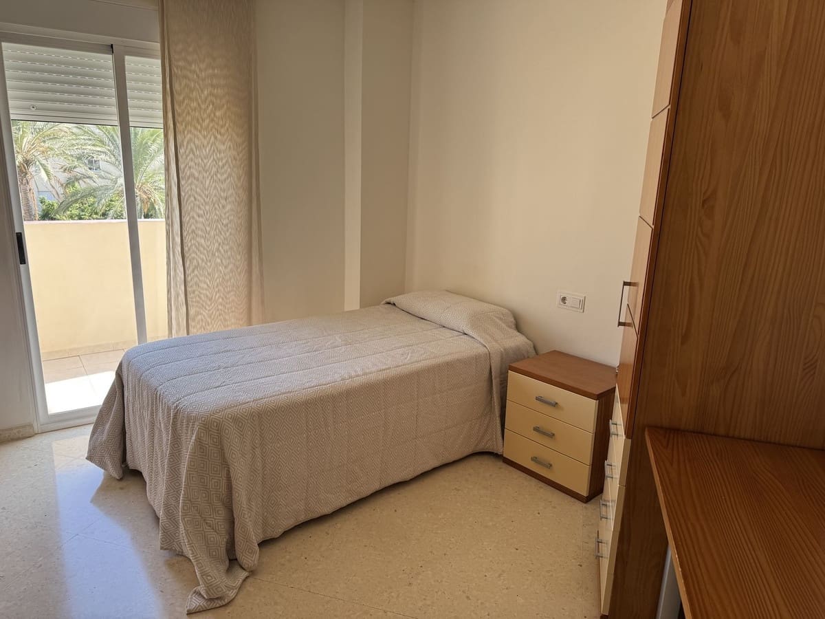4 sovrum Lägenhet till salu i Estepona med pool garage - 695 000 € (Ref: 10082867)