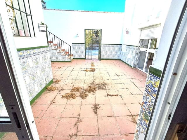 5 slaapkamer Villa te koop in El Velerín, Estepona met zwembad - € 1.150.000 (Ref: 10082872)