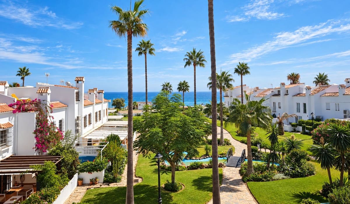 4 makuuhuone Omakotitalo myytävänä paikassa Bahia de Casares - 575 000 € (Ref: 10082902)