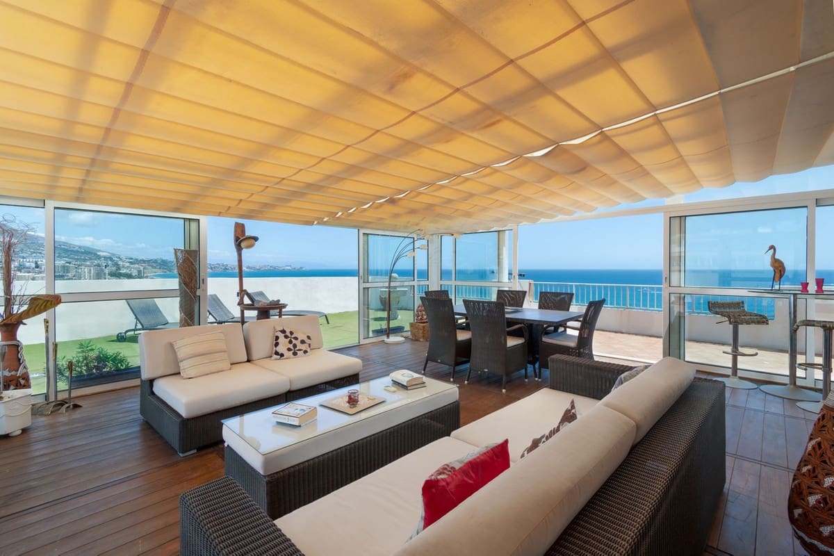 2 Zimmer Apartment zu verkaufen in Fuengirola mit Pool - 1.200.000 € (Ref: 10082914)