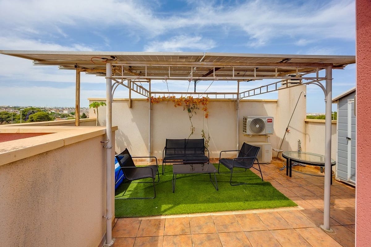 2 soveværelse Lejlighed til salg i Orihuela Costa med swimmingpool garage - € 233.000 (Ref: 10082919)