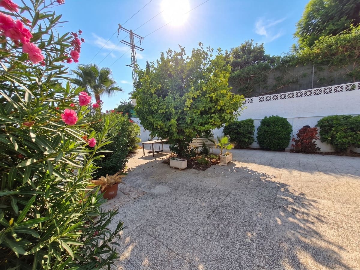 3 sypialnia Willa na sprzedaż w Benalmadena Costa z basenem garażem - 625 000 € (Ref: 10082922)