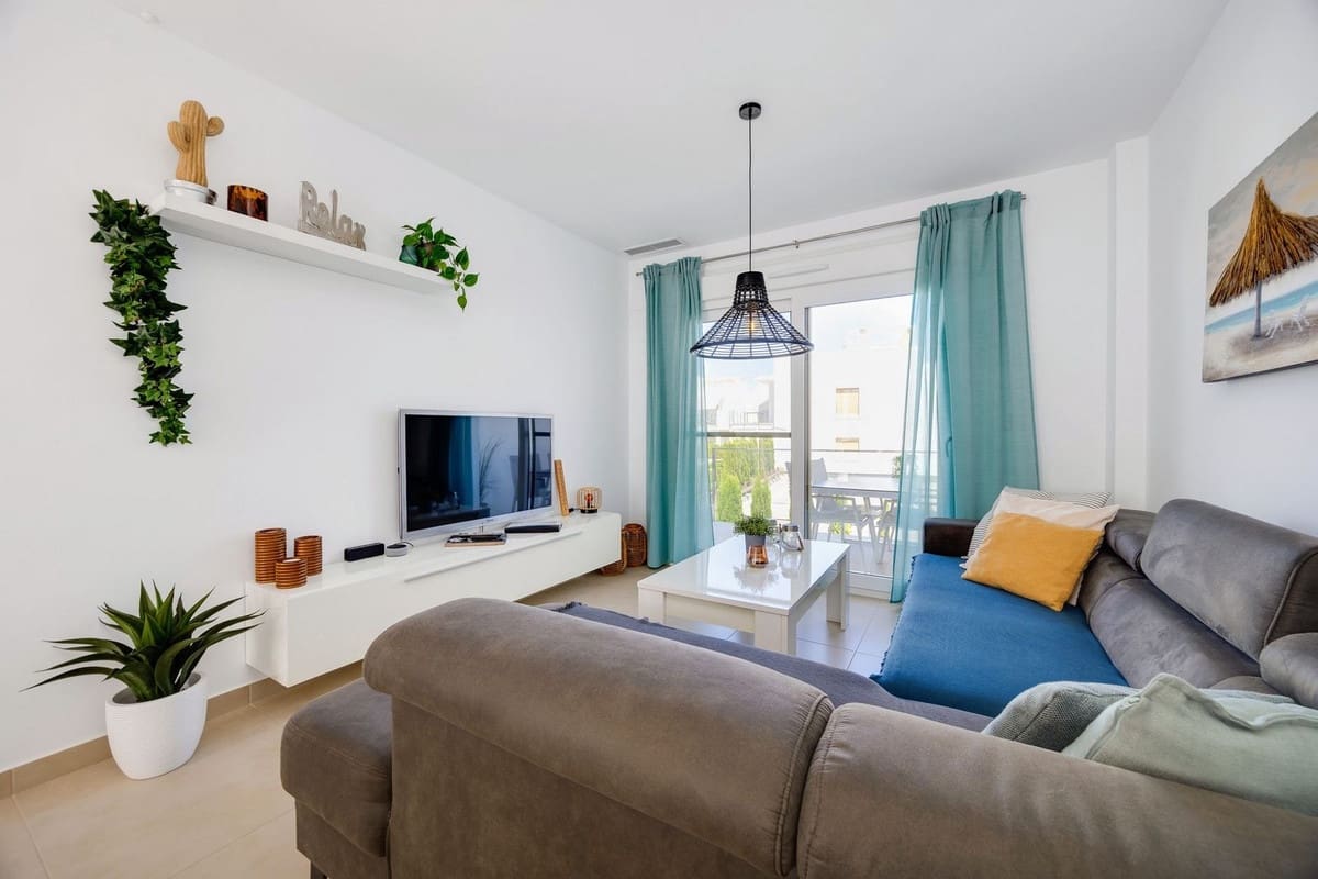 Apartamento de 2 habitaciones en Pilar de la Horadada en venta con piscina garaje - 259.950 € (Ref: 10082962)