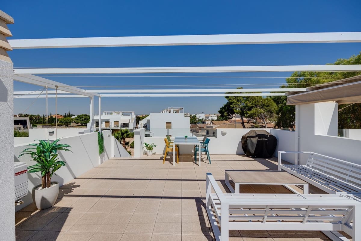 Apartamento de 2 habitaciones en Pilar de la Horadada en venta con piscina garaje - 259.950 € (Ref: 10082962)