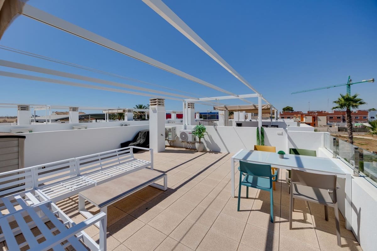 Apartamento de 2 habitaciones en Pilar de la Horadada en venta con piscina garaje - 259.950 € (Ref: 10082962)
