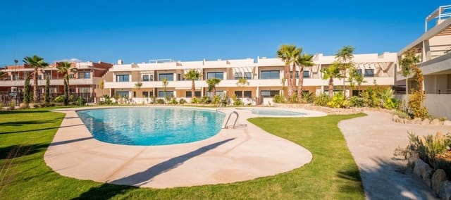 2 camera da letto Bungalow in vendita in La Veleta, Torrevieja con piscina garage - 380.000 € (Rif: 10082989)