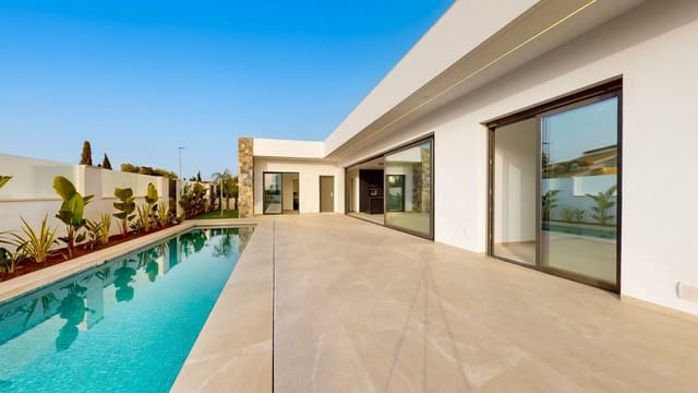 3 quarto Moradia para venda em Las Lomas de Rame - Bahía Bella, Los Alcázares com piscina garagem - 719 900 € (Ref: 10083001)