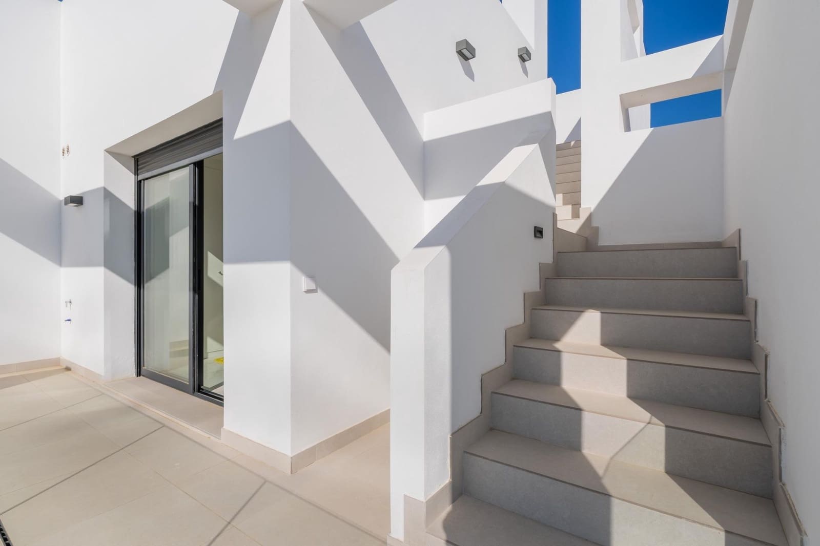 3 sovrum Lägenhet till salu i Estepona med pool - 725 000 € (Ref: 10083010)