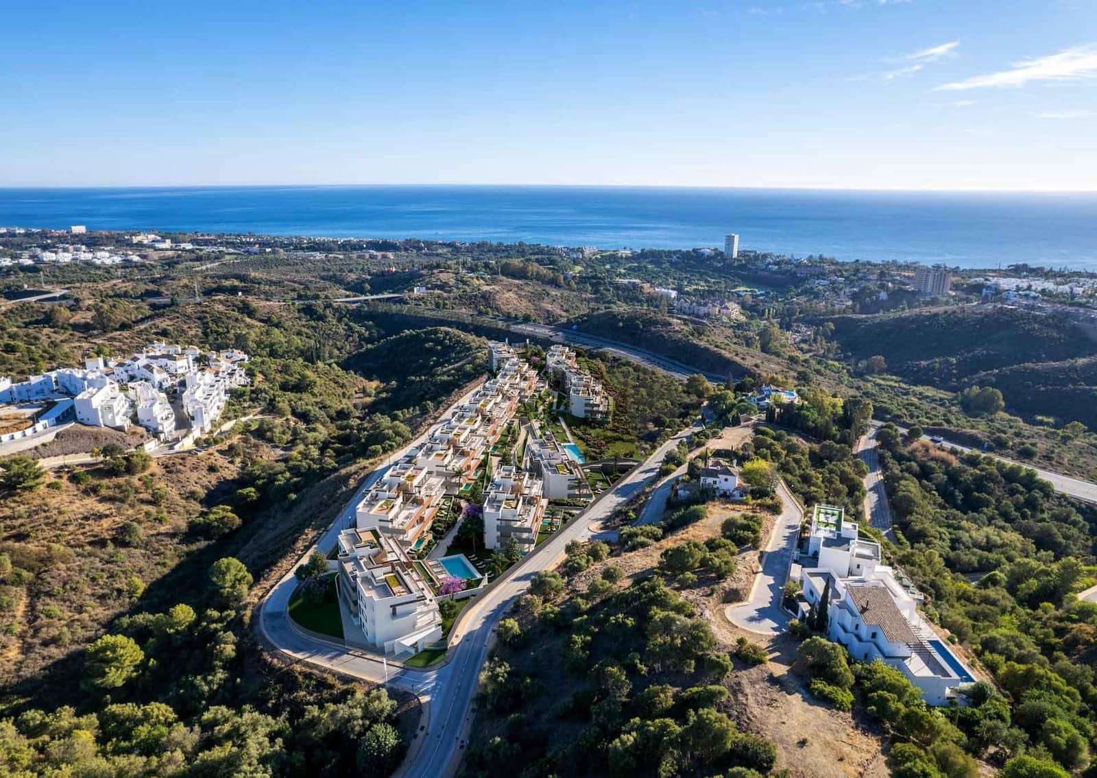 3 sypialnia Apartament na sprzedaż w Marbella z basenem garażem - 1 150 000 € (Ref: 10083019)