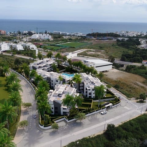 2 soveværelse Lejlighed til salg i Guadalobón, Estepona med swimmingpool garage - € 495.000 (Ref: 10083199)