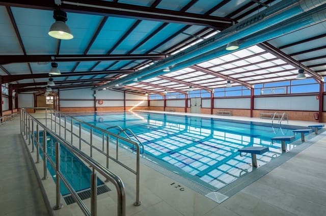 Apartamento de 2 habitaciones en Bigastro en venta con piscina garaje - 204.900 € (Ref: 10083477)